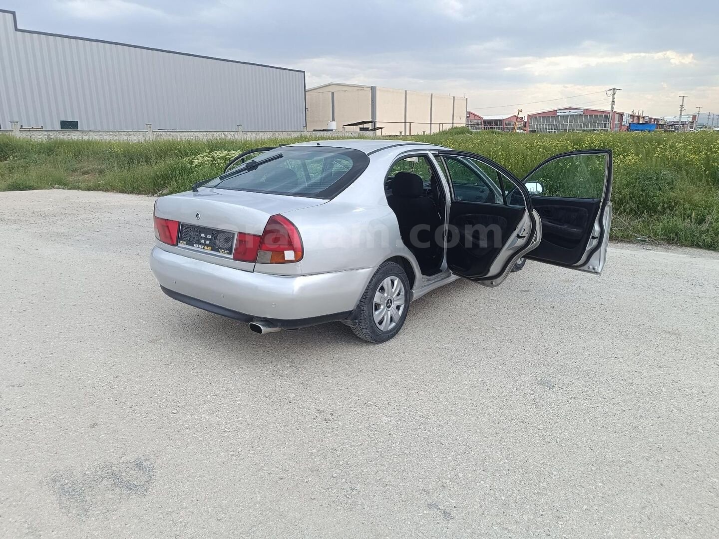 Sahibinden Mitsubishi Carisma 1.6 GL 2000 Model Konya 352.000 km Gri (metalik) 6