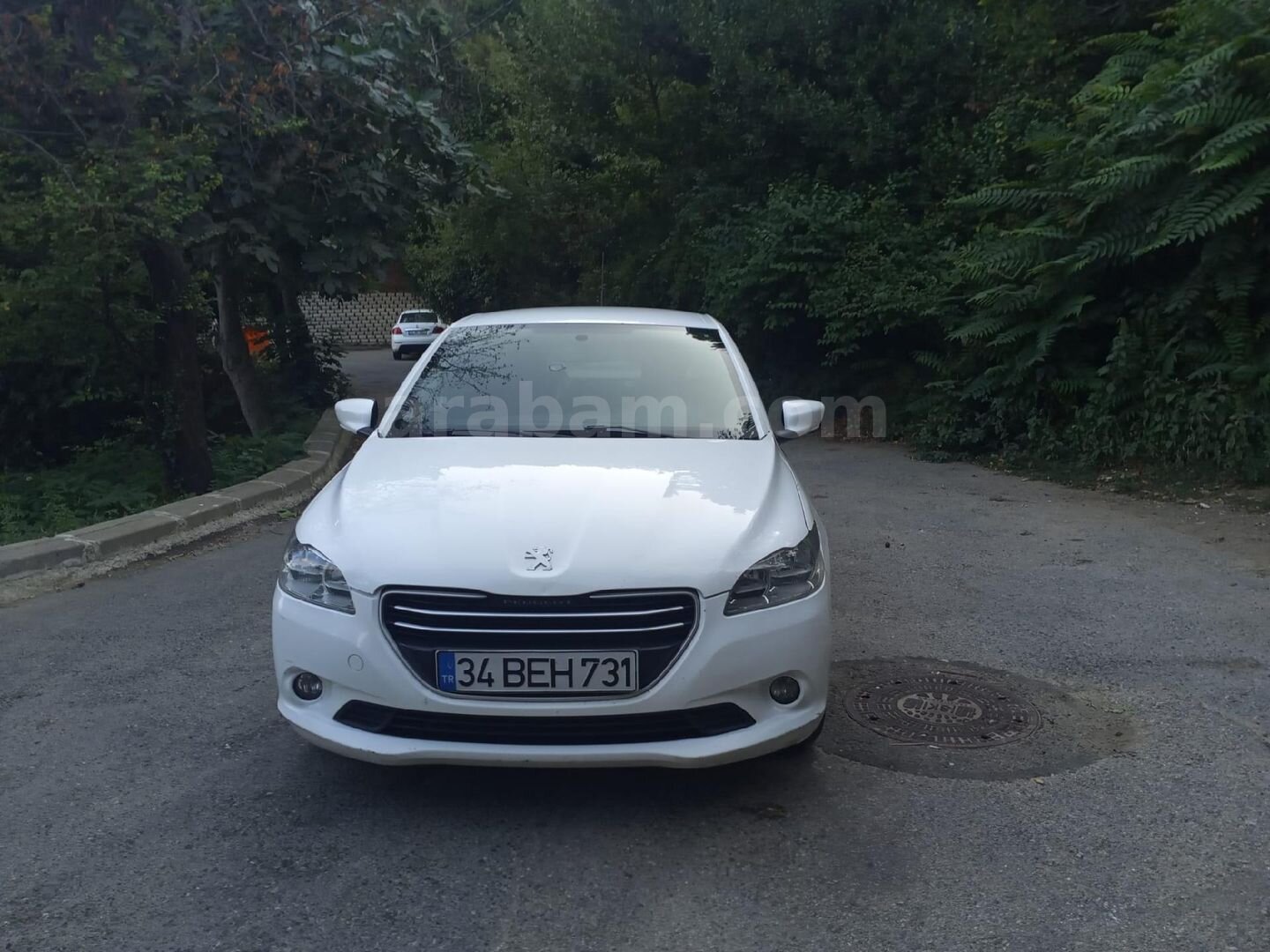 Galeriden Peugeot 301 1.6 HDi Active 2015 Model İstanbul 318.000 km Beyaz 1