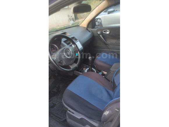Sahibinden Renault Megane 1.6 Dynamique 2004 Model