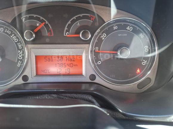 Sahibinden Fiat Linea 1.3 Multijet Active Plus 2013 Model