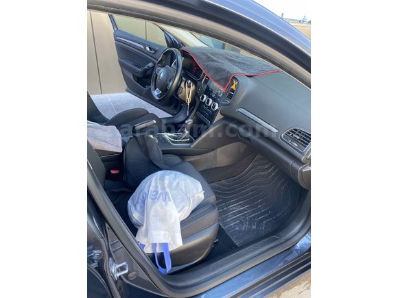 Sahibinden Renault Megane 1.3 TCe Touch 2021 Model 