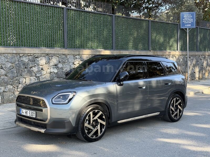 Mini Countryman E Favoured 2025 19Jant-Harman kardon-Ambians 1