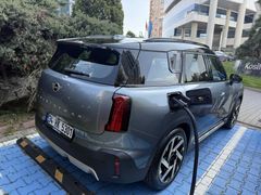 Sahibinden Mini Countryman E Favoured 2025  19Jant,Harman kardon