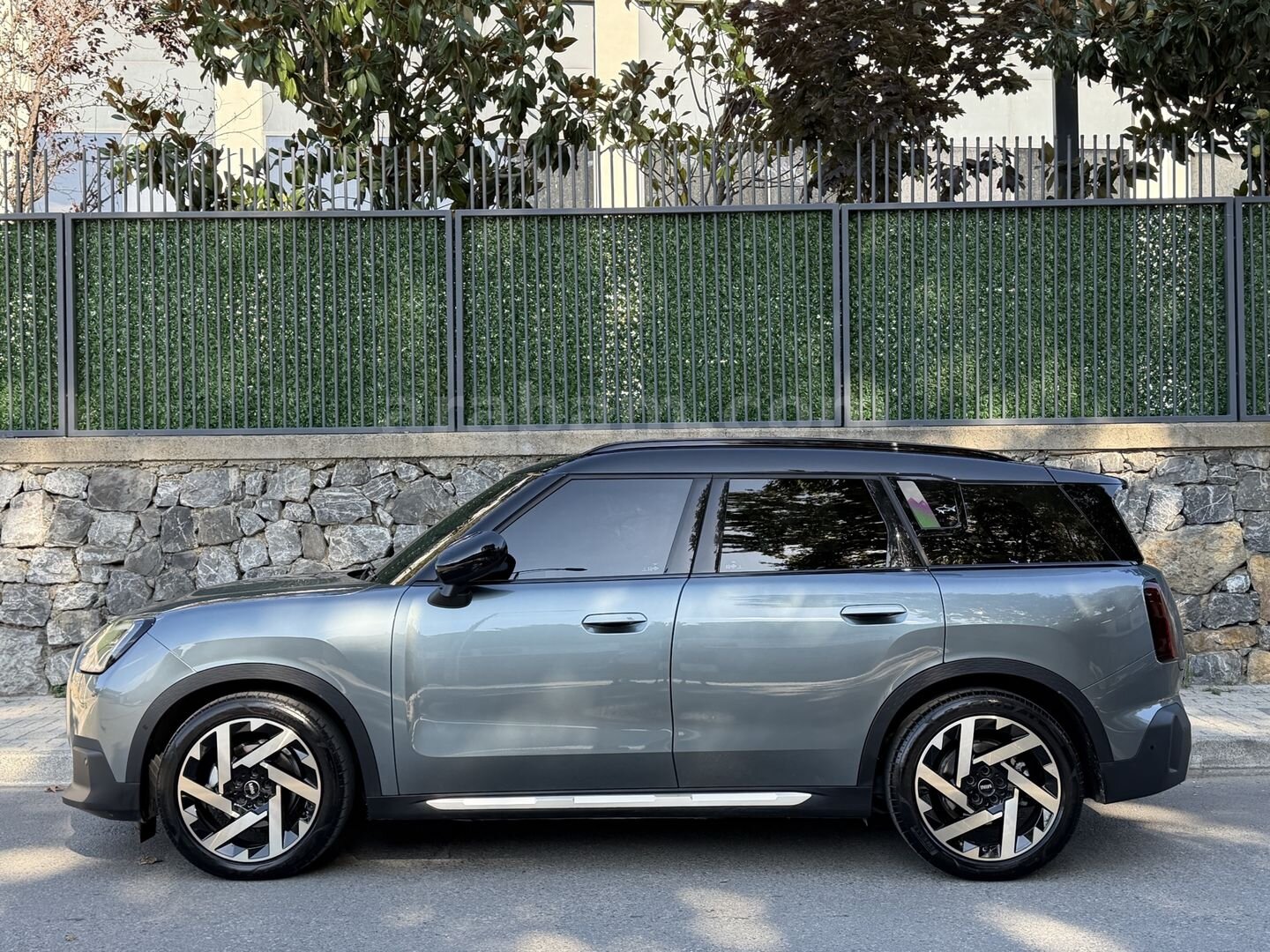 Mini Countryman E Favoured 2025 19Jant-Harman kardon-Ambians 2