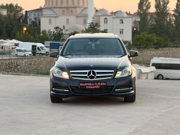 Mercedes - Benz C 180 Kompressor BlueEfficiency AMG 2012 Model