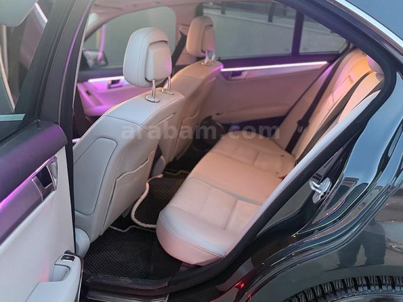 Mercedes - Benz C 180 Kompressor BlueEfficiency AMG 2012 Model