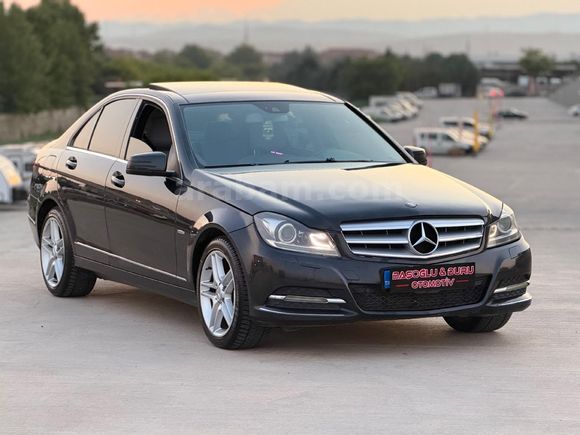 Mercedes - Benz C 180 Kompressor BlueEfficiency AMG 2012 Model