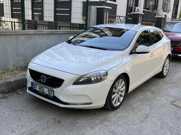 Sahibinden Volvo V40 1.6 D Premium 2015 Model 