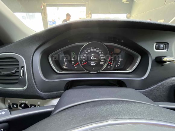 Sahibinden Volvo V40 1.6 D Premium 2015 Model 