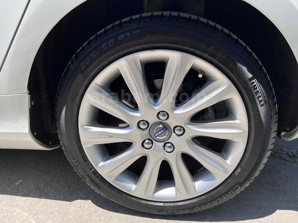 Sahibinden Volvo V40 1.6 D Premium 2015 Model 