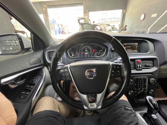 Sahibinden Volvo V40 1.6 D Premium 2015 Model 