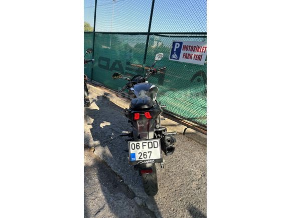 2025 ÇIKIŞLI  DÜŞÜK KM GARANTİLİ GARAJ MOTORU