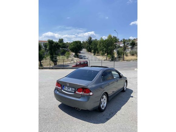 Sahibinden Honda Civic 1.6i VTEC Elegance 2010 Model 