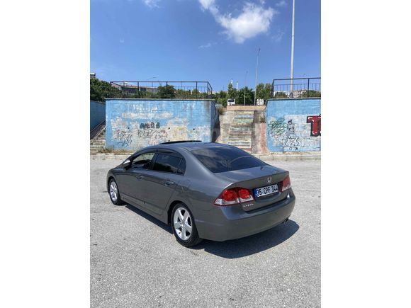 Sahibinden Honda Civic 1.6i VTEC Elegance 2010 Model 