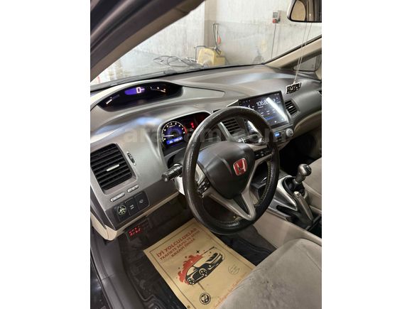 Sahibinden Honda Civic 1.6i VTEC Premium 2011 Model 