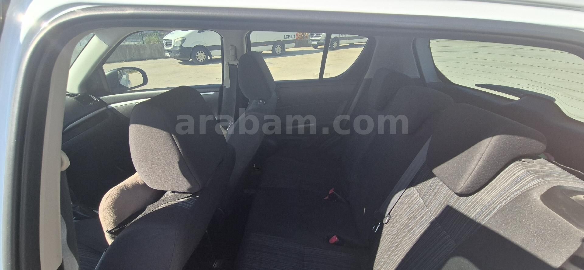 Sahibinden Suzuki Swift 1.2 GL 2016 Model Kocaeli 195.000 km Beyaz 7