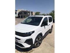 Sahibinden Peugeot Rifter 1.5 BlueHDI GT 2025 Model 