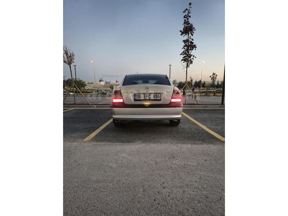 Vectra 1.6 16V Otomatik 146000