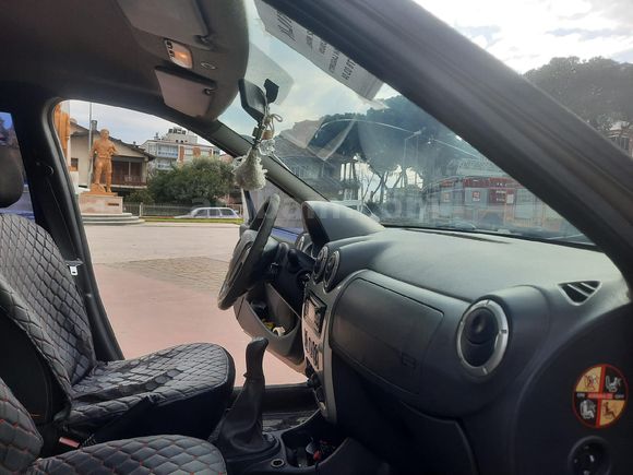 Sahibinden Dacia Logan 1.5 dCi Laureate 2012 Model