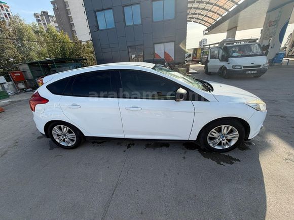 Sahibinden Ford Focus 1.6 Ti-VCT Trend X 2014 Model
