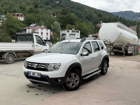 Sahibinden Düşük km Dacia Duster 1.5 dCi Laureate 2016 Model  