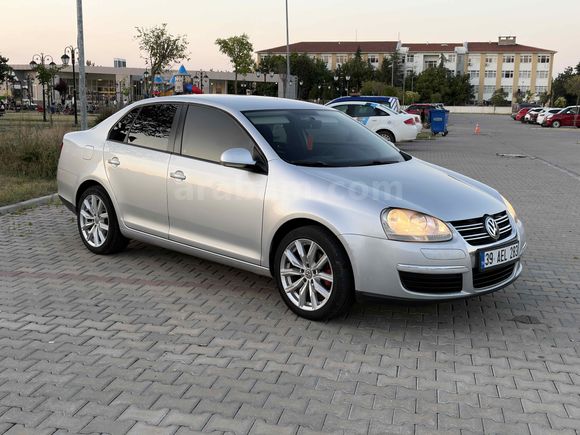 Galeriden Volkswagen Jetta 1.6 TDi Primeline 2010 Model Tekirdağ