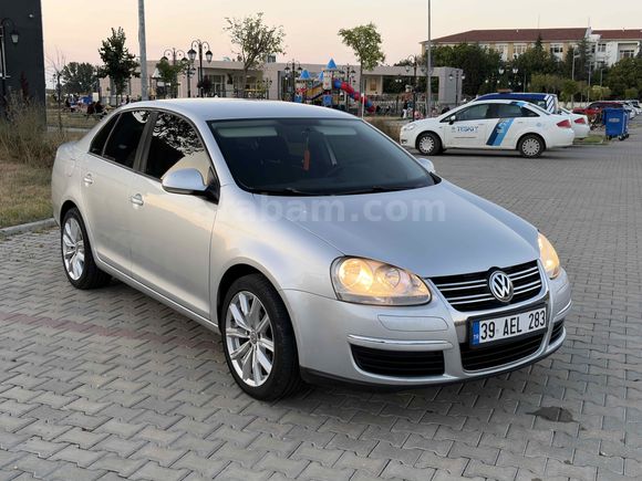 Galeriden Volkswagen Jetta 1.6 TDi Primeline 2010 Model Tekirdağ