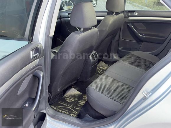 2010 MODEL VW JETTA