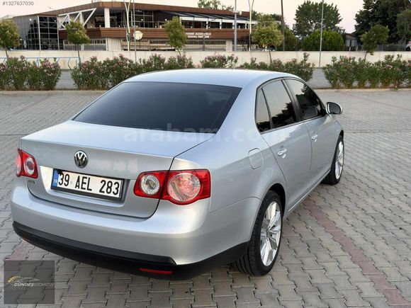 2010 MODEL VW JETTA