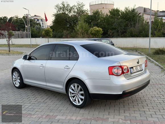 2010 MODEL VW JETTA