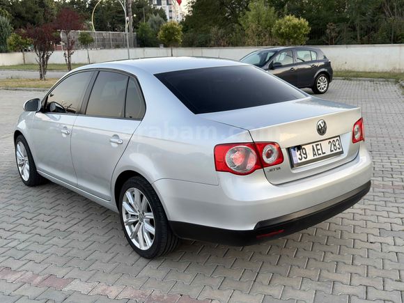 Galeriden Volkswagen Jetta 1.6 TDi Primeline 2010 Model Tekirdağ