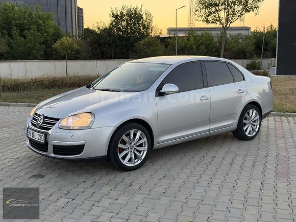 2010 MODEL VW JETTA