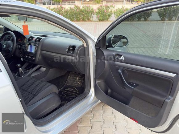 2010 MODEL VW JETTA