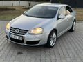 Galeriden Volkswagen Jetta 1.6 TDi Primeline 2010 Model Tekirdağ