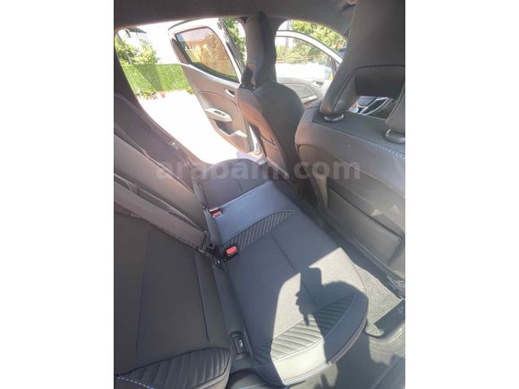 Sahibinden Renault Clio 1.0 TCe Techno Esprit Alpine 2025 Model Kocaeli