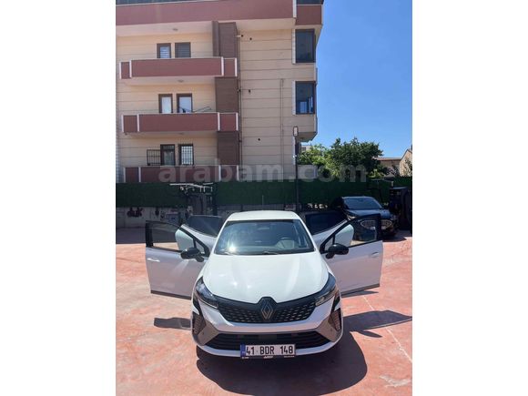 Sahibinden Renault Clio 1.0 TCe Techno Esprit Alpine 2025 Model Kocaeli