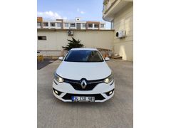 Sahibinden Renault Megane 1.5 Blue DCI Touch 2020 Model  140.000 km Beyaz