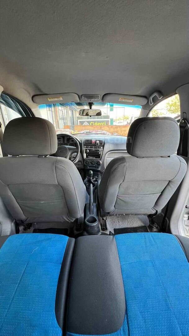 Galeriden Kia Picanto 1.1 EX 2005 Model Konya 280.000 km Gri (Gümüş) 7