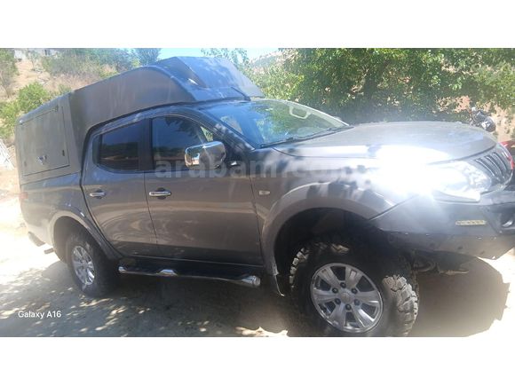 Sahibinden Mitsubishi L 200 4x4 Blizzard 2015 Model