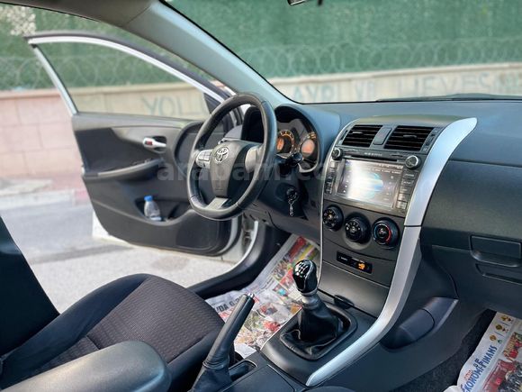 ÖĞRETMENDEN BAKIMLI COROLLA