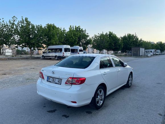 ÖĞRETMENDEN BAKIMLI COROLLA