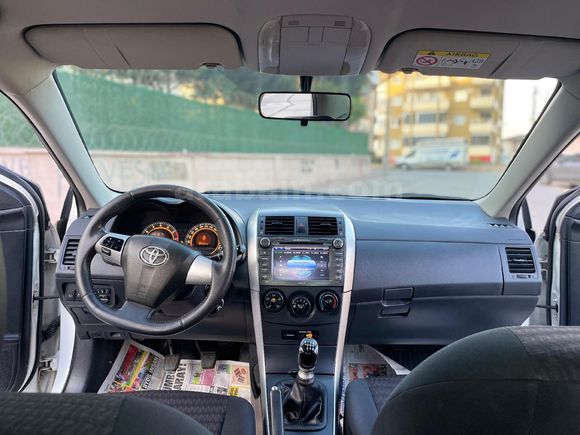 ÖĞRETMENDEN BAKIMLI COROLLA
