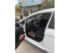 Sahibinden Ford Fiesta 1.25 Trend 2013 Model 