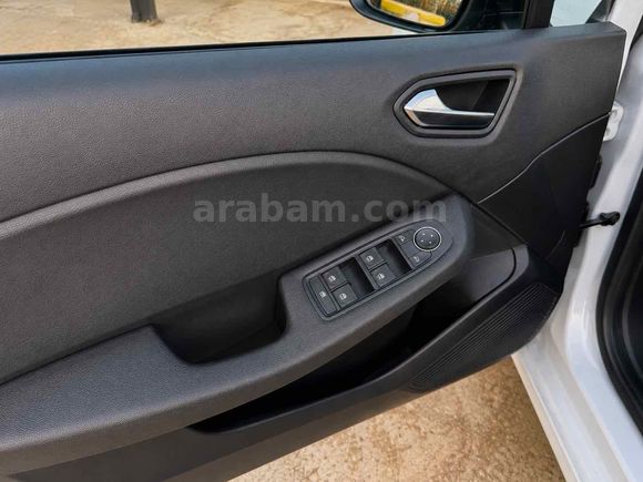 Sahibinden Renault Clio 1.0 TCe Touch 2022 Model 
