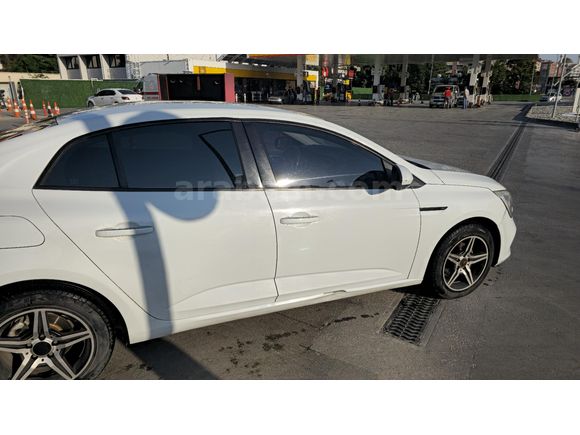 Sahibinden Renault Megane 1.6 Joy 2017 Model