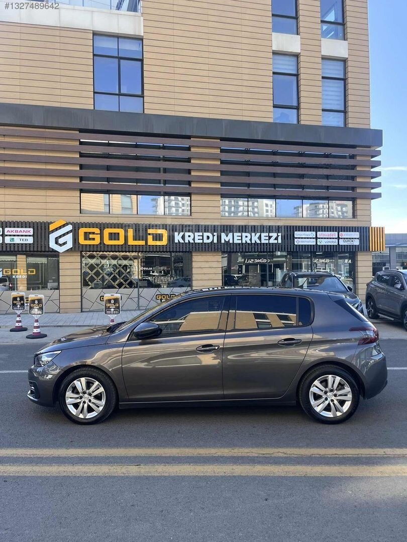 Galeriden Peugeot 308 1.2 PureTech Style Tech 2021 Model Ankara 107.000 km Gri 4