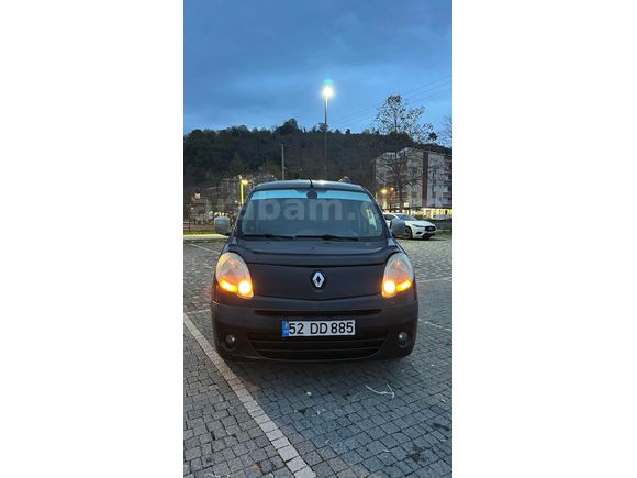 Sahibinden Renault Kangoo Multix 1.5 dCi Expression Chromeline 2010 Model  270.000 km Siyah