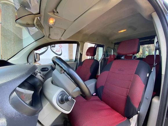 Sahibinden Renault Kangoo Multix 1.5 dCi Expression Chromeline 2010 Model  270.000 km Siyah