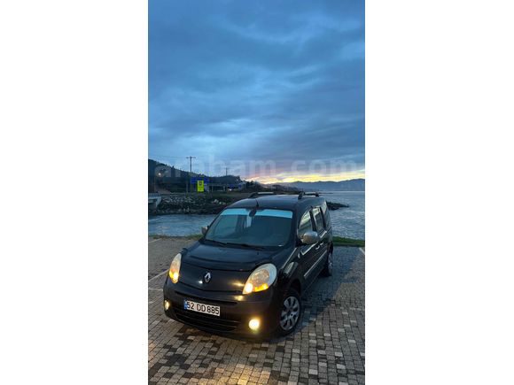 Sahibinden Renault Kangoo Multix 1.5 dCi Expression Chromeline 2010 Model  270.000 km Siyah