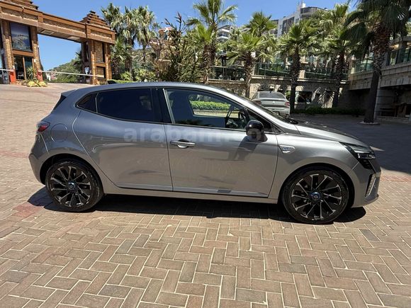 Sahibinden Renault Clio 1.0 TCe Techno Esprit Alpine 2024 Model 